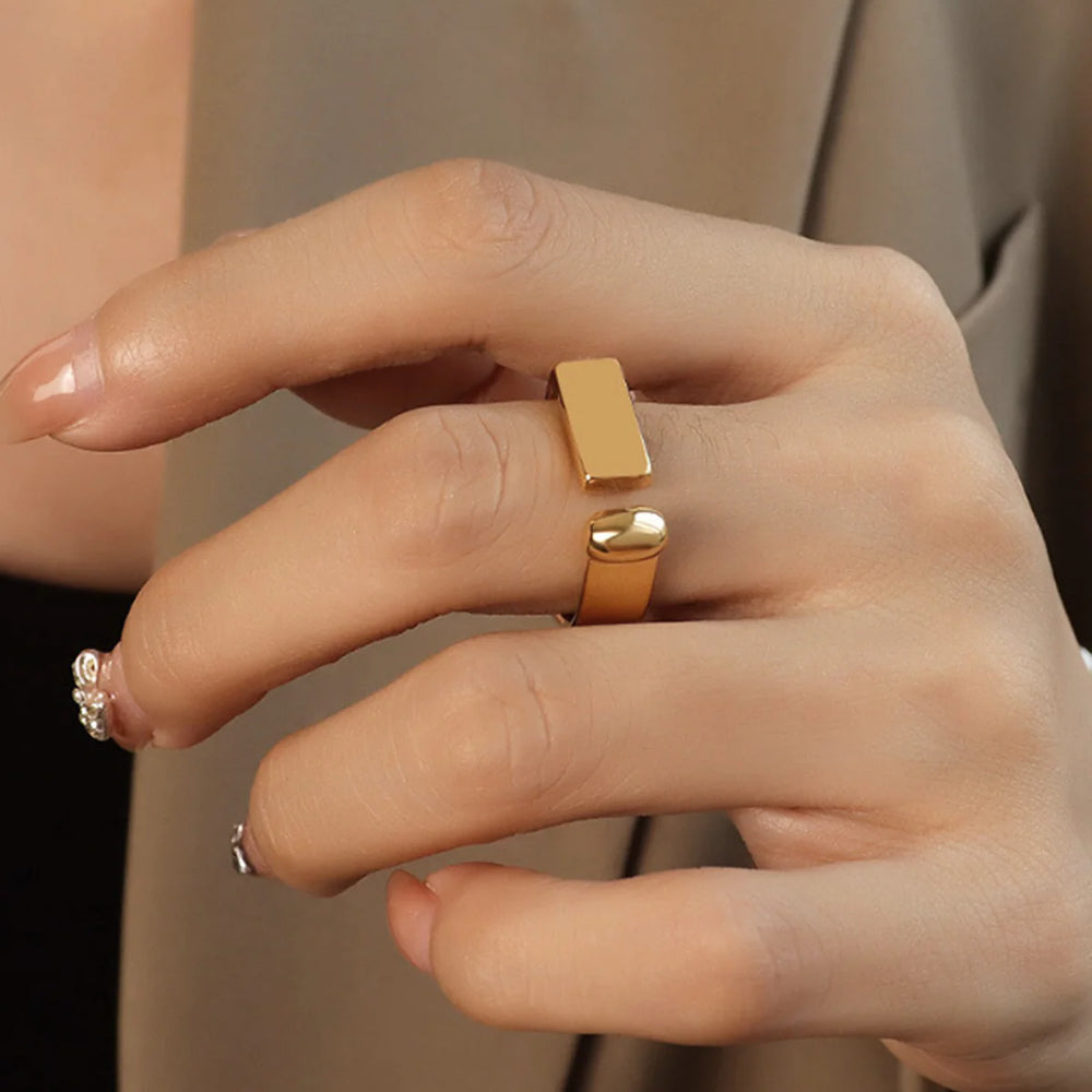 Geometric Golden Open Ring